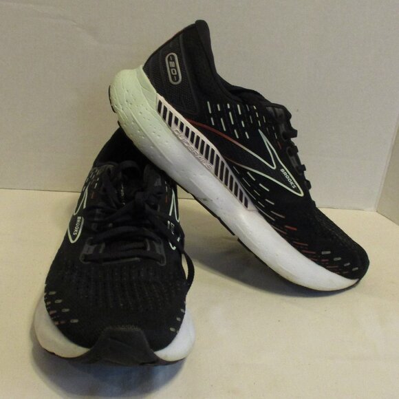 Brooks Woman Size 10.5 Black Gray White Athletic Lace Up Shoes Sneakers - Picture 1 of 13